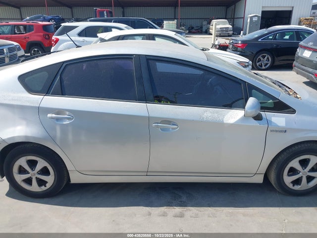 Auction sale of the 2013 Toyota Prius Two, vin: JTDKN3DU0D5642526, lot number: 43520550