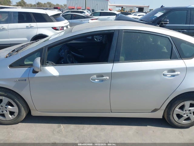 Auction sale of the 2013 Toyota Prius Two, vin: JTDKN3DU0D5642526, lot number: 43520550