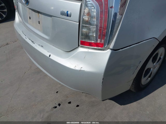 Auction sale of the 2013 Toyota Prius Two, vin: JTDKN3DU0D5642526, lot number: 43520550