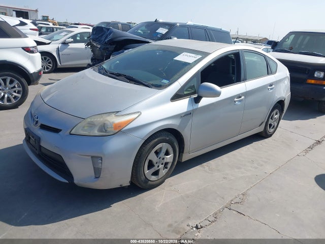 Auction sale of the 2013 Toyota Prius Two, vin: JTDKN3DU0D5642526, lot number: 43520550