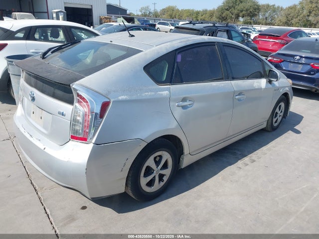 Auction sale of the 2013 Toyota Prius Two, vin: JTDKN3DU0D5642526, lot number: 43520550