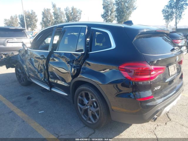 2021 BMW X3 5UXTY5C03M9H42667 Photo 2