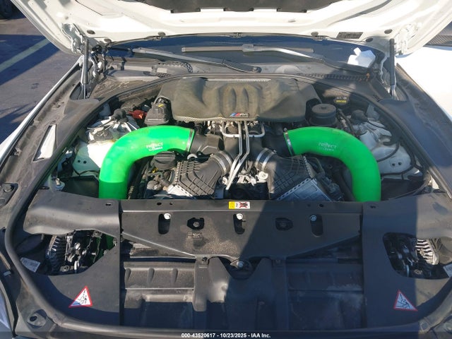 2016 BMW M6 WBS6J9C56GD934694 Photo 9