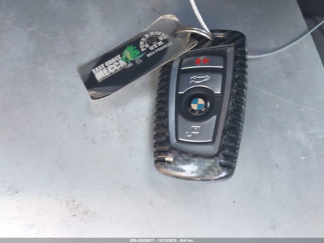 2016 BMW M6 WBS6J9C56GD934694 Photo 10