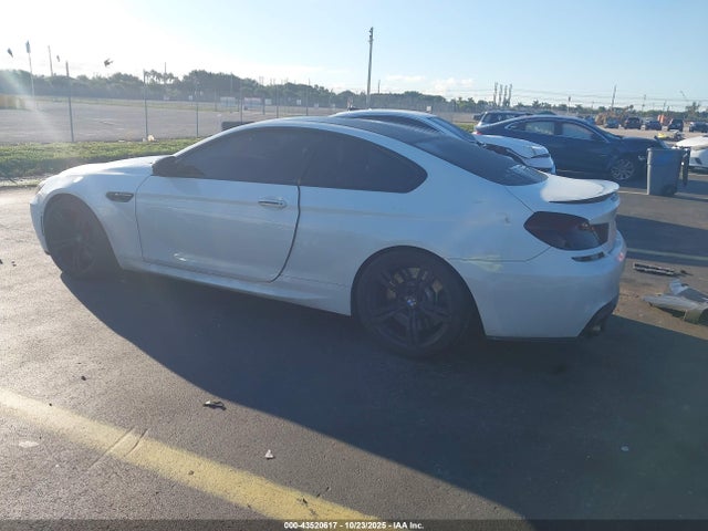 2016 BMW M6 WBS6J9C56GD934694 Photo 2