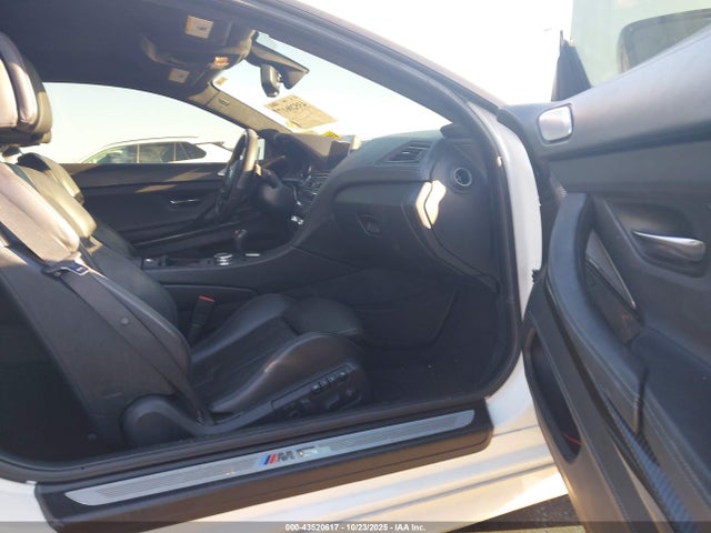 2016 BMW M6 WBS6J9C56GD934694 Photo 4