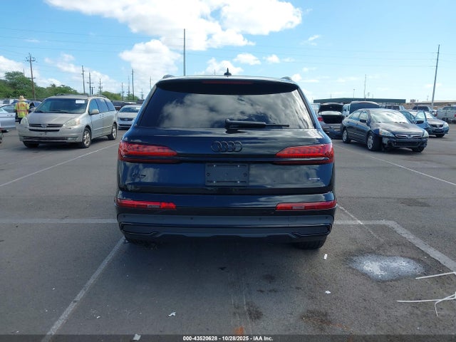 WA1LJBF75ND006252 Audi Q7 Premium Plus