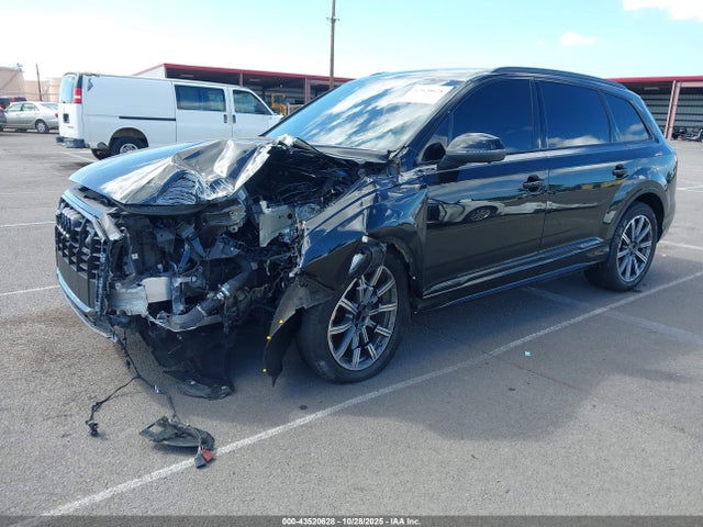 WA1LJBF75ND006252 Audi Q7 Premium Plus