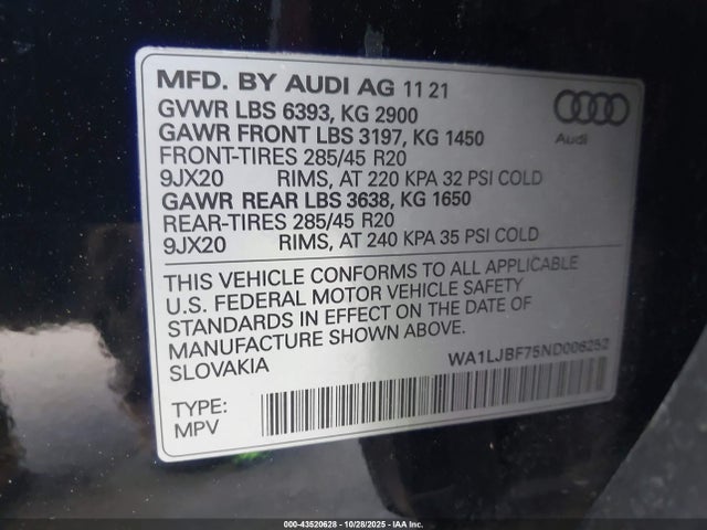 WA1LJBF75ND006252 Audi Q7 Premium Plus