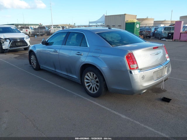 2014 CHRYSLER 300 2C3CCAAG0EH379868 Photo 2