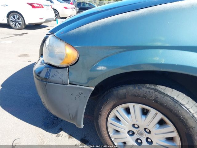 2005 CHRYSLER TOWN & COUNTRY 2C4GP44R25R475236 Photo 5