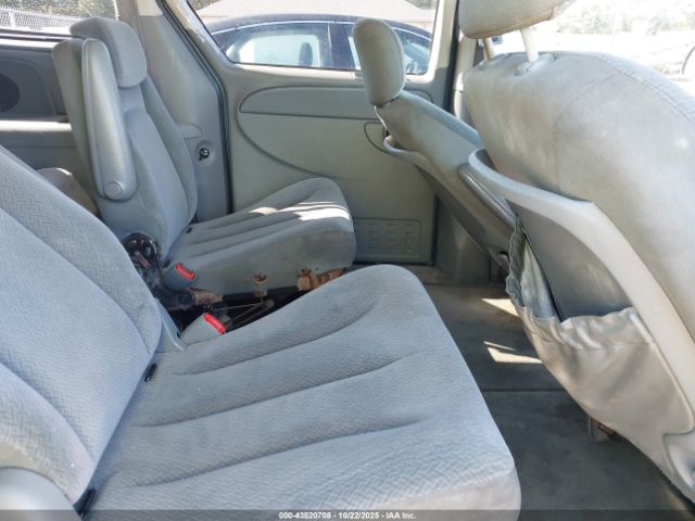 2005 CHRYSLER TOWN & COUNTRY 2C4GP44R25R475236 Photo 7