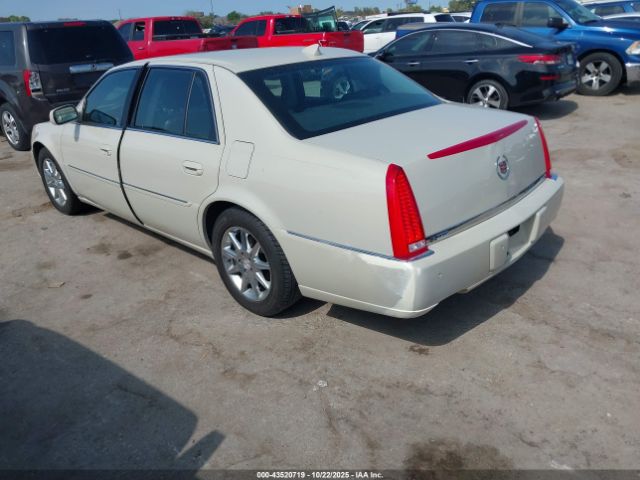 2011 CADILLAC DTS 1G6KD5E60BU114618 Photo 2