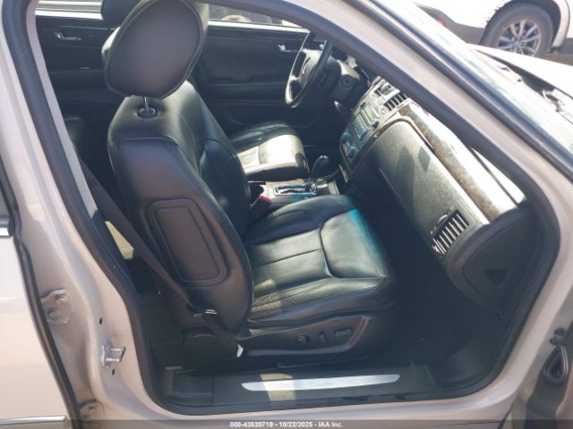 2011 CADILLAC DTS 1G6KD5E60BU114618 Photo 4