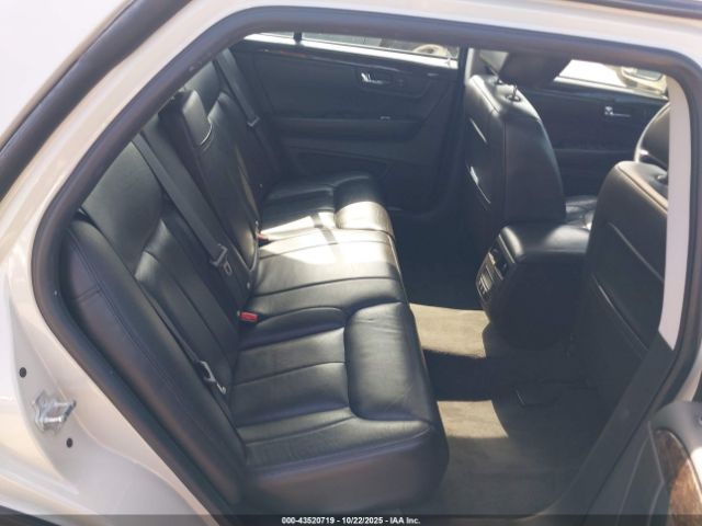 2011 CADILLAC DTS 1G6KD5E60BU114618 Photo 7