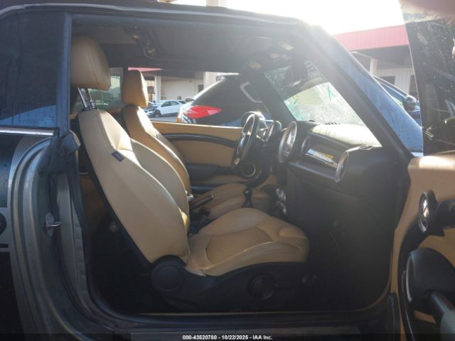 2010 MINI COOPER S WMWMS3C50ATY50972 Photo 4