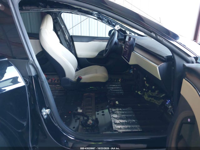 2021 TESLA MODEL S 5YJSA1E5XMF428293 Photo 4