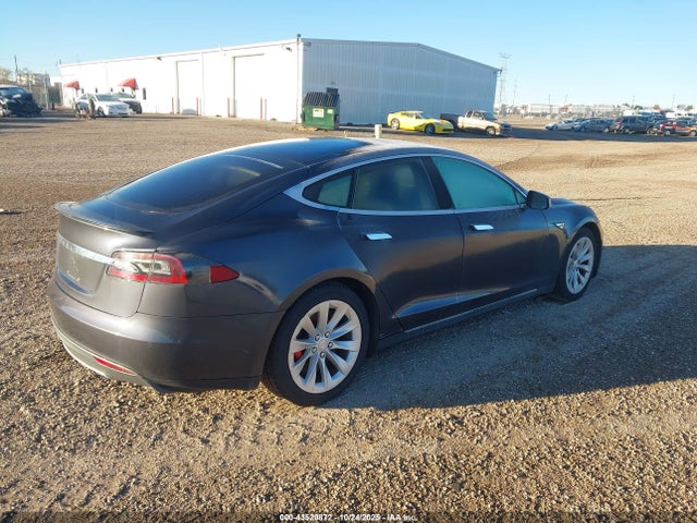 2015 TESLA MODEL S 5YJSA1H48FF081150 Photo 3