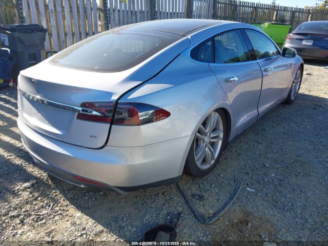 2013 TESLA MODEL S 5YJSA1CN8DFP16039 Photo 3