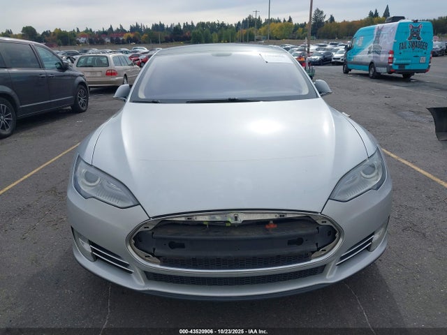 Продажа на аукционе авто 2013 Tesla Model S, vin: 5YJSA1CN1DFP26170, номер лота: 43520906