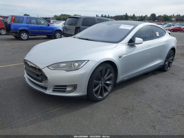 2013 TESLA MODEL S 5YJSA1CN1DFP26170 Photo 1