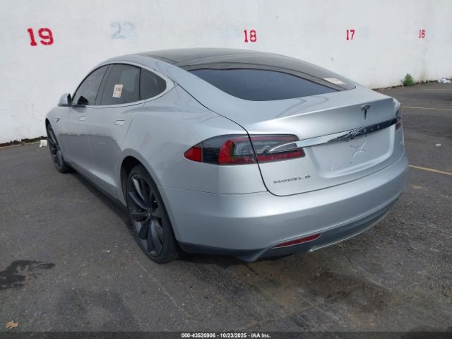 2013 TESLA MODEL S 5YJSA1CN1DFP26170 Photo 2