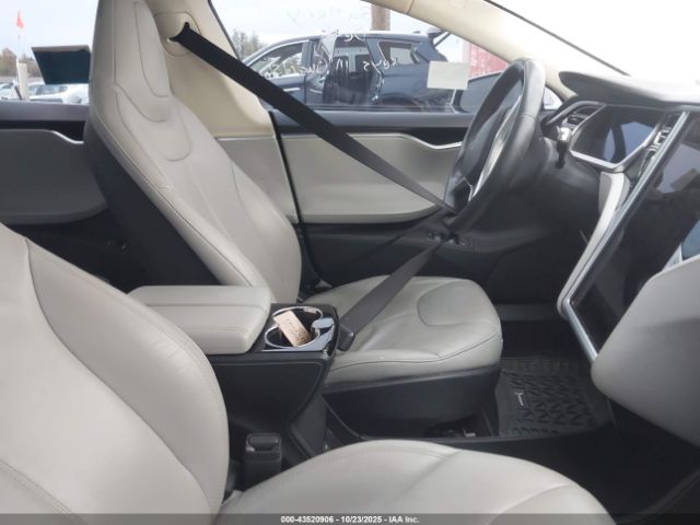 2013 TESLA MODEL S 5YJSA1CN1DFP26170 Photo 4