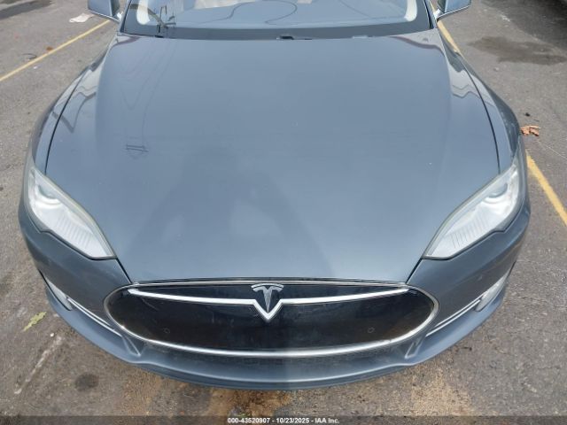 2014 TESLA MODEL S 5YJSA1H17EFP29887 Photo 9