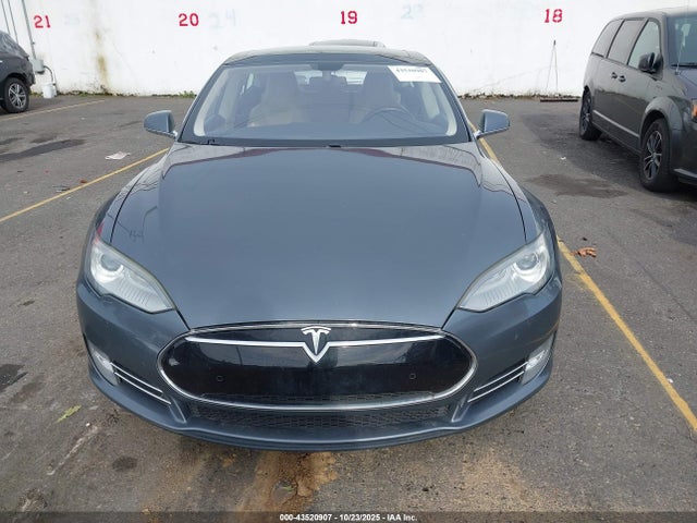 Tesla MODEL S 2014 5YJSA1H17EFP29887 Image 48