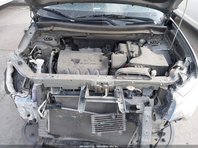 2020 MITSUBISHI OUTLANDER JA4AD3A3XLZ039613 Photo 9