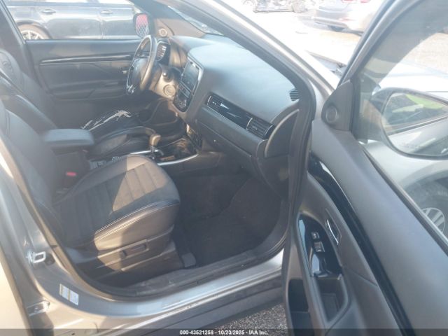 2019 MITSUBISHI OUTLANDER JA4AZ3A38KZ025189 Photo 4