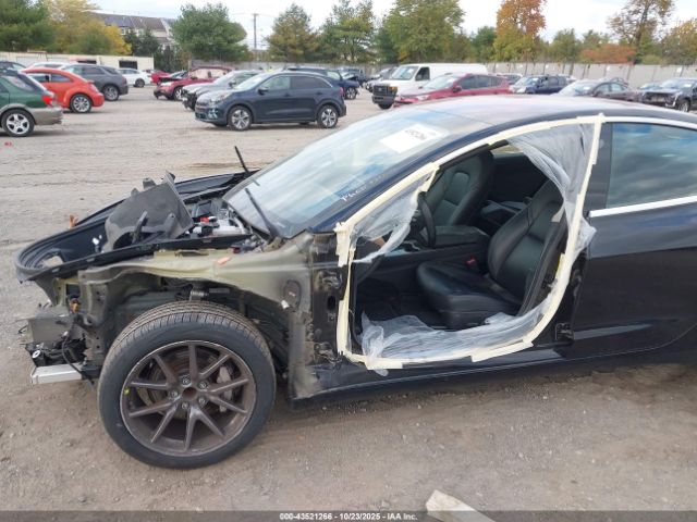 2018 TESLA MODEL 3 5YJ3E1EA6JF122998 Photo 5