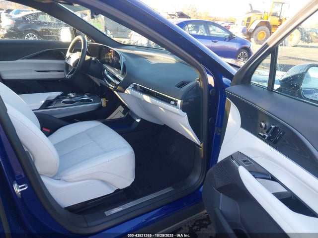 2025 CADILLAC LYRIQ 1GYKPURL2SZ314976 Photo 4