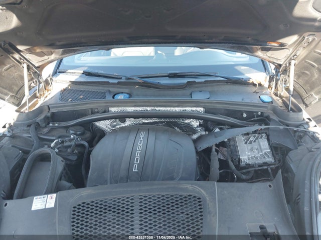 2021 PORSCHE MACAN WP1AA2A57MLB01966 Photo 9