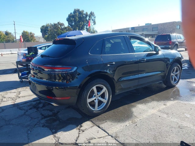 2021 PORSCHE MACAN WP1AA2A57MLB01966 Photo 3