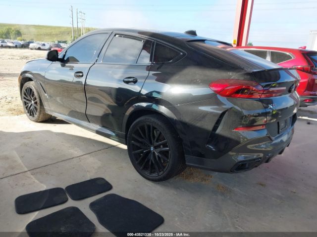 2021 BMW X6 5UXCY4C08M9H29469 Photo 2