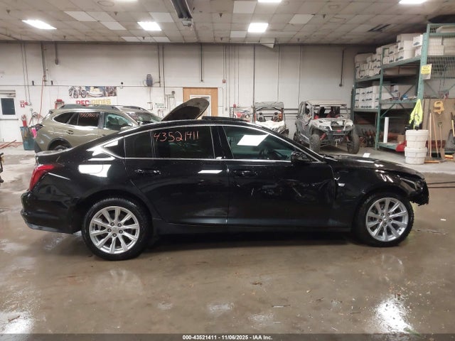 43521411 :رقم المزاد ، 1G6DX5RK5L0127851 vin ، 2020 Cadillac Ct5 Luxury مزاد بيع