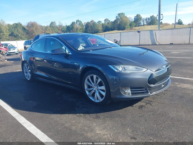 2015 TESLA MODEL S 5YJSA1E28FF112500 Photo 0