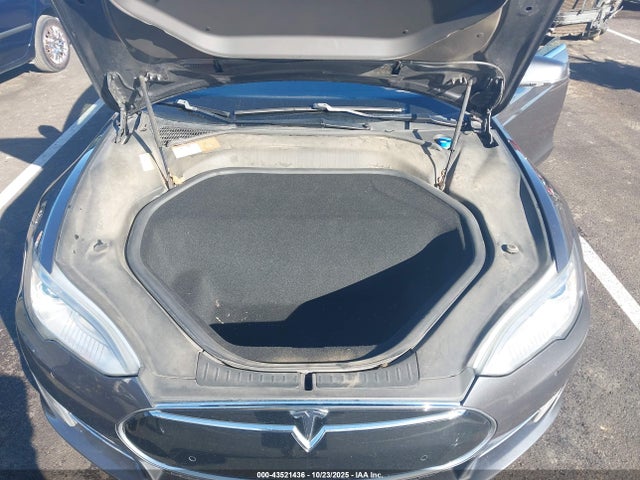 2015 TESLA MODEL S 5YJSA1E28FF112500 Photo 9