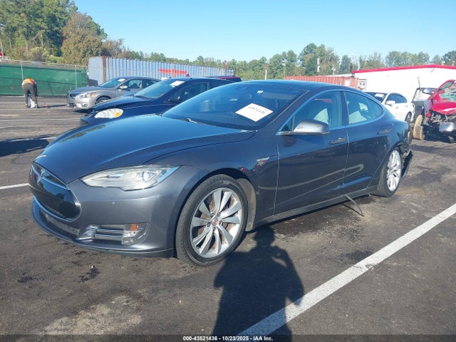 2015 TESLA MODEL S 5YJSA1E28FF112500 Photo 1