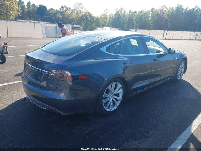 2015 TESLA MODEL S 5YJSA1E28FF112500 Photo 3