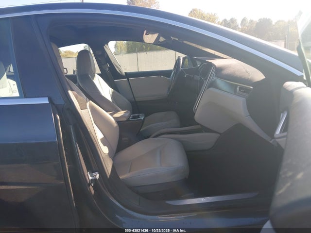 2015 TESLA MODEL S 5YJSA1E28FF112500 Photo 4