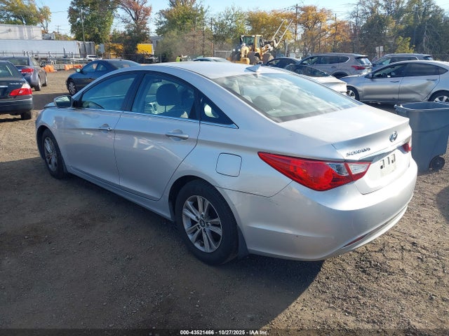 43521466 :رقم المزاد ، 5NPEB4AC4DH520016 vin ، 2013 Hyundai Sonata Gls مزاد بيع