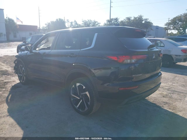 2022 MITSUBISHI OUTLANDER JA4J4TA83NZ049978 Photo 2