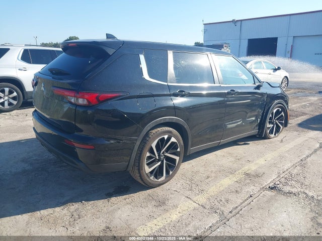 2022 MITSUBISHI OUTLANDER JA4J4TA83NZ049978 Photo 3