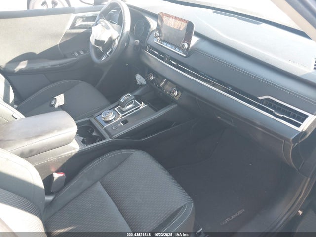 2022 MITSUBISHI OUTLANDER JA4J4TA83NZ049978 Photo 4