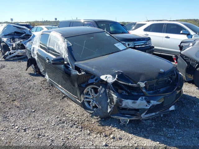 2013 MERCEDES-BENZ C 250 WDDGF4HB2DR266458