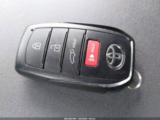 5TDKDRBH6SS589382 Toyota Highlander Xle