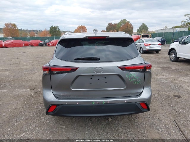5TDKDRBH6SS589382 Toyota Highlander Xle
