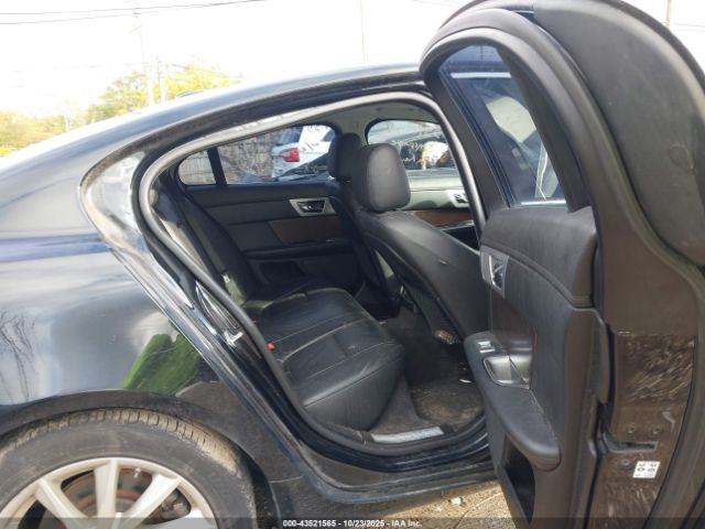 2012 JAGUAR XF SAJWA0FB2CLS35990 Photo 7